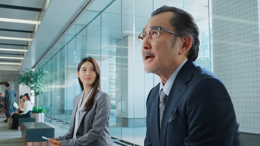 吉田鋼太郎さん、土屋太鳳さん出演 名刺管理 SKYPCE 商品CM「抜擢」篇